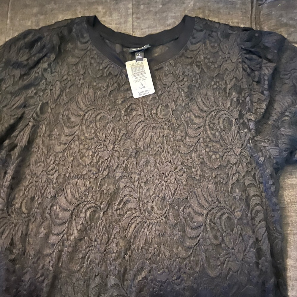 Brand new Torrid black lace top